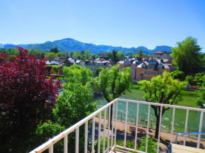 WOLKE, Studio im Zentrum am Fluss, Balkon, Top-Lage